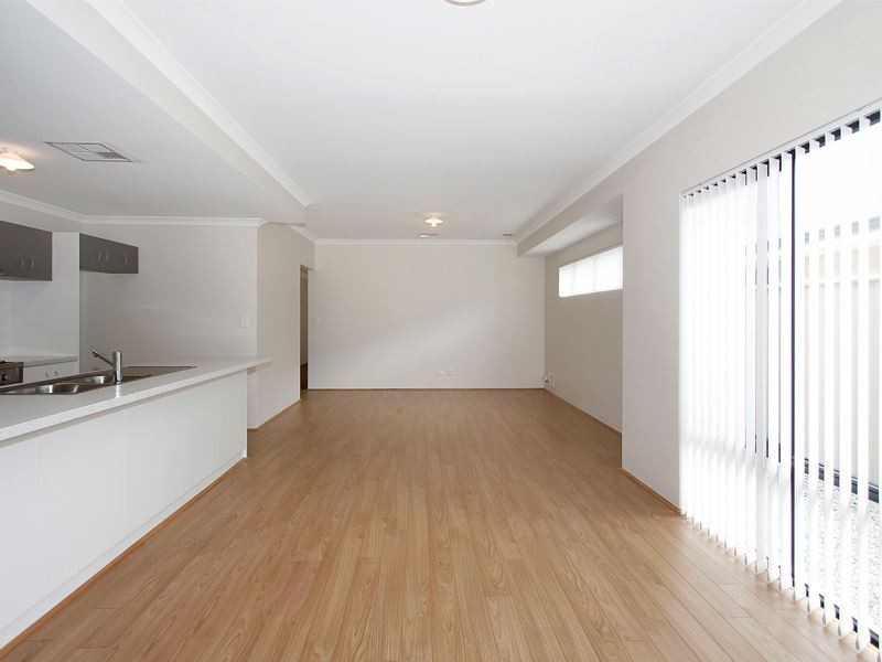 42 Litchfield Circle, Wandi WA 6167