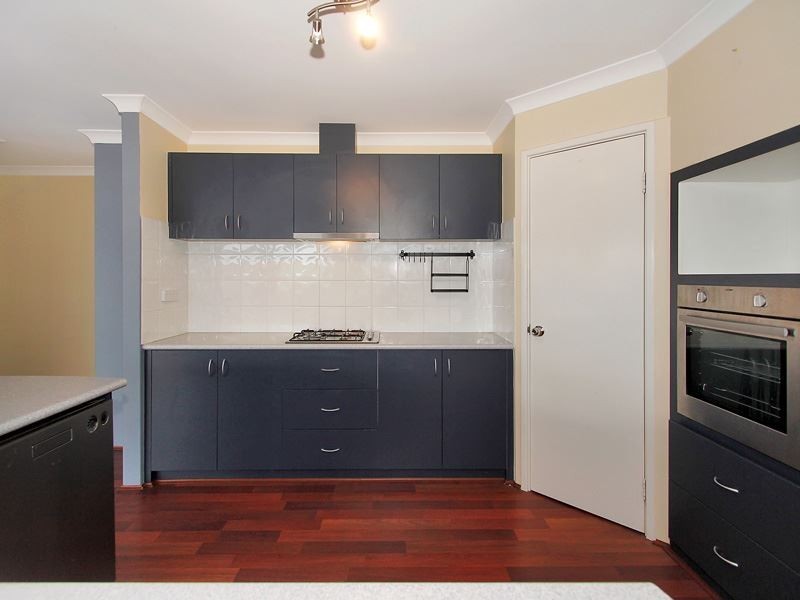 37 Murrumbidgee Drive, Hammond Park WA 6164