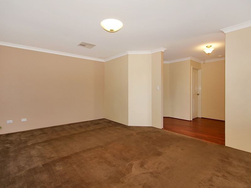 37 Murrumbidgee Drive, Hammond Park WA 6164
