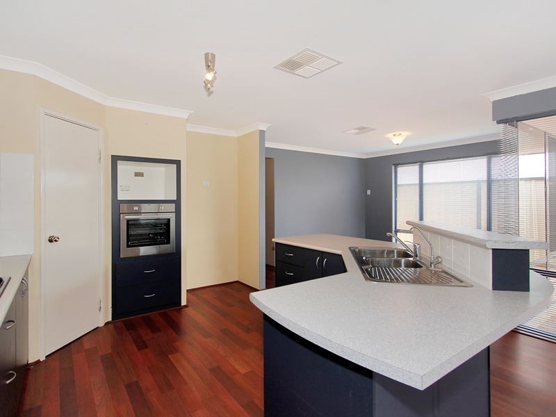 37 Murrumbidgee Drive, Hammond Park WA 6164