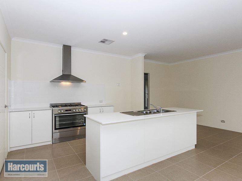 18 Astounding Way, Aubin Grove WA 6164