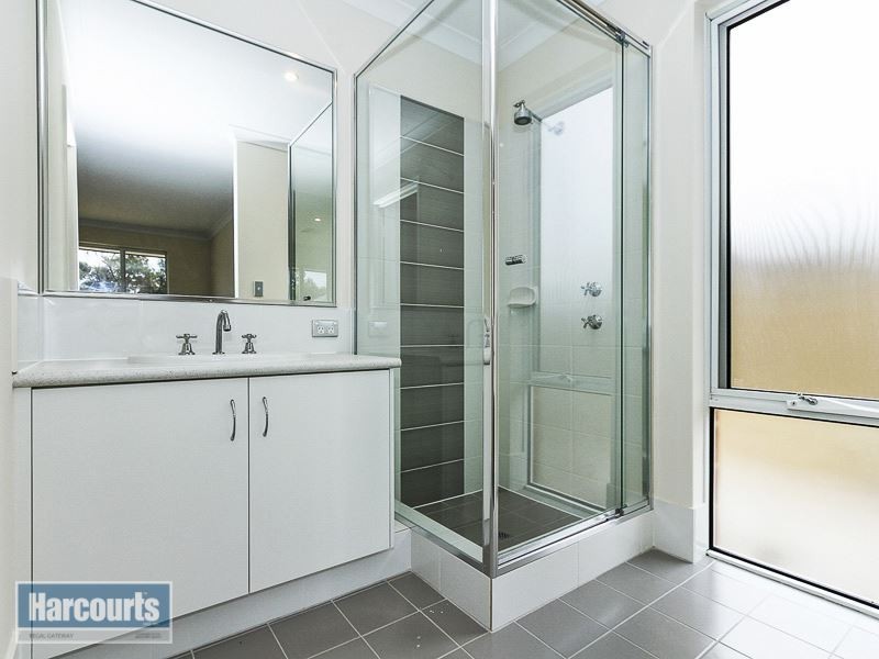 18 Astounding Way, Aubin Grove WA 6164