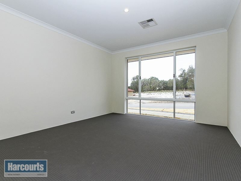 18 Astounding Way, Aubin Grove WA 6164