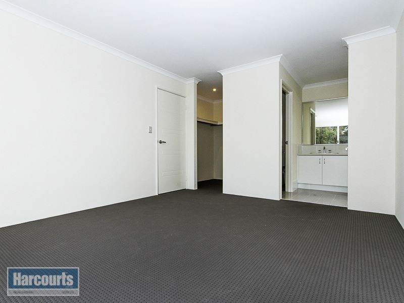 18 Astounding Way, Aubin Grove WA 6164