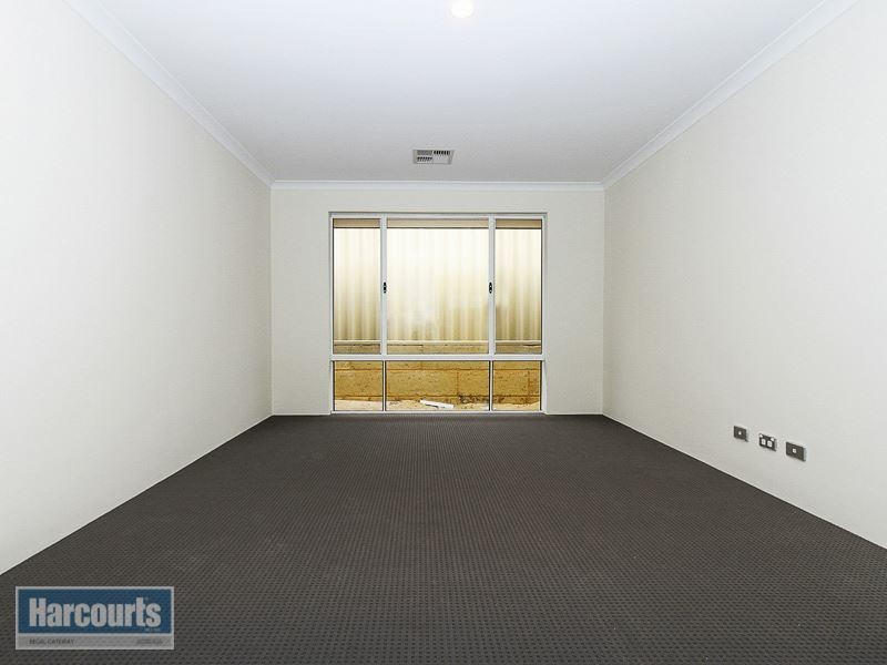 18 Astounding Way, Aubin Grove WA 6164