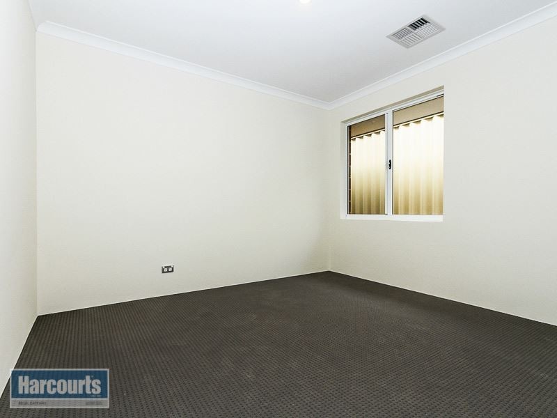 18 Astounding Way, Aubin Grove WA 6164