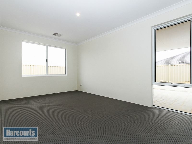 18 Astounding Way, Aubin Grove WA 6164
