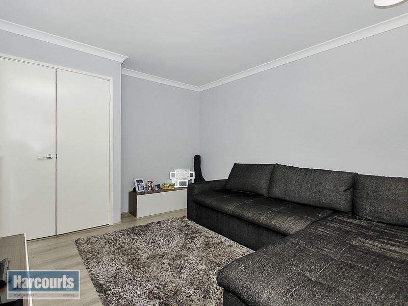 81 Honeywood Avenue, Wandi WA 6167