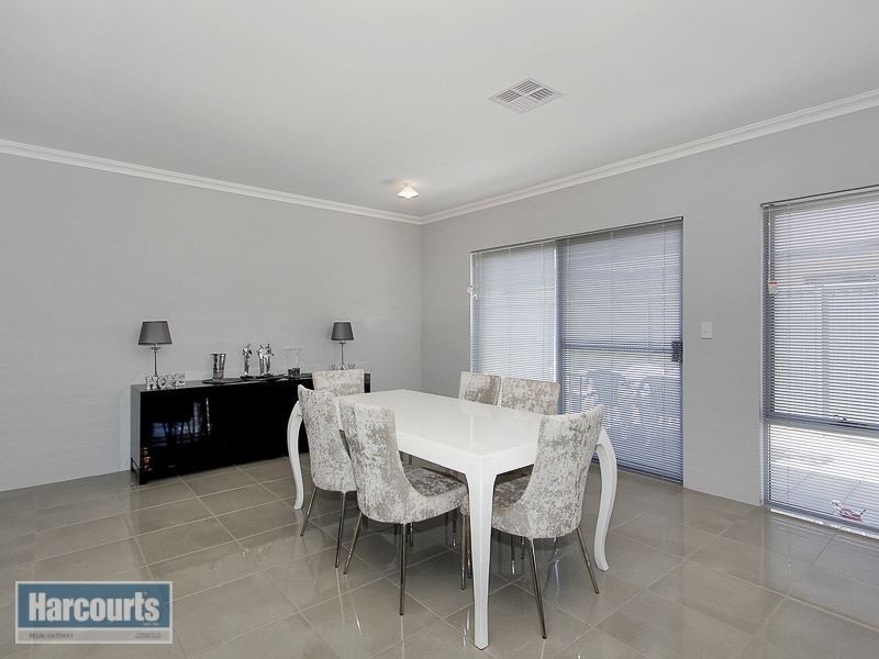 81 Honeywood Avenue, Wandi WA 6167