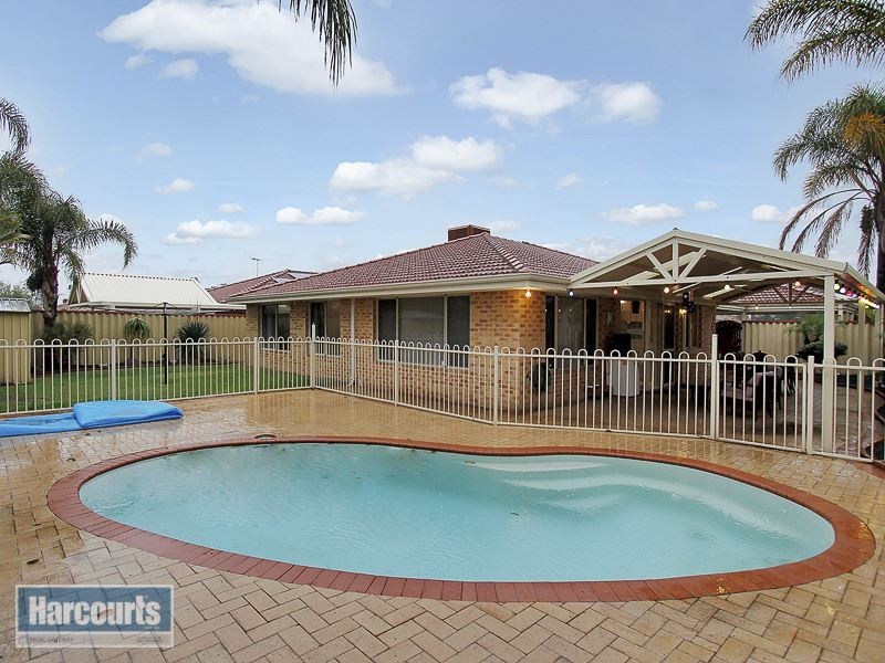 34 St Caire Gardens, Atwell WA 6164