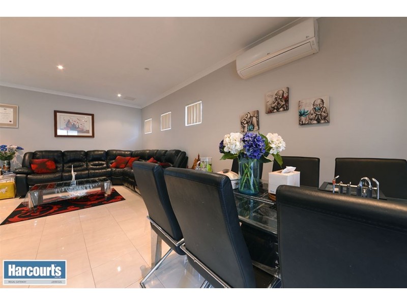 21 Carnation Street, Canning Vale WA 6155