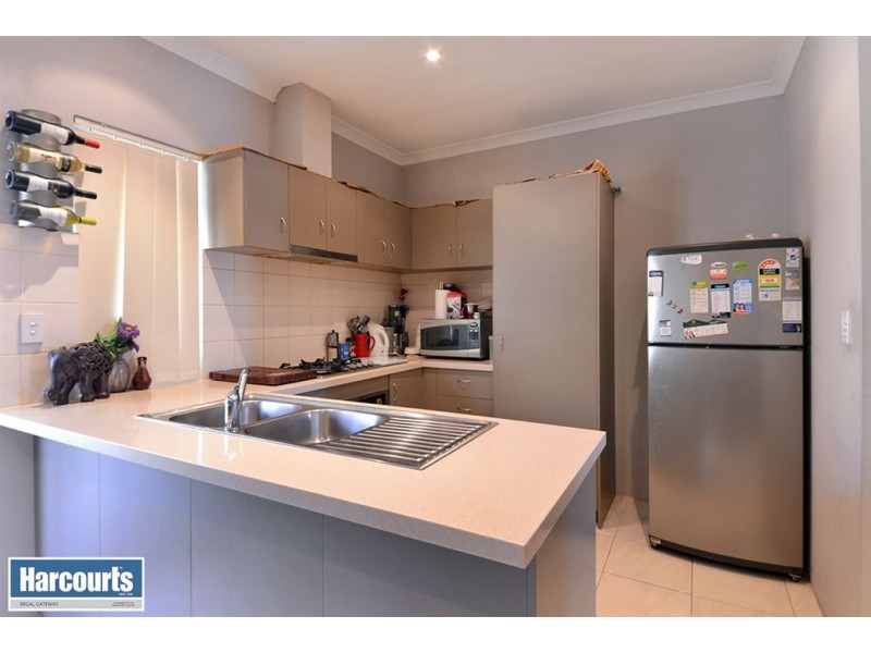 21 Carnation Street, Canning Vale WA 6155