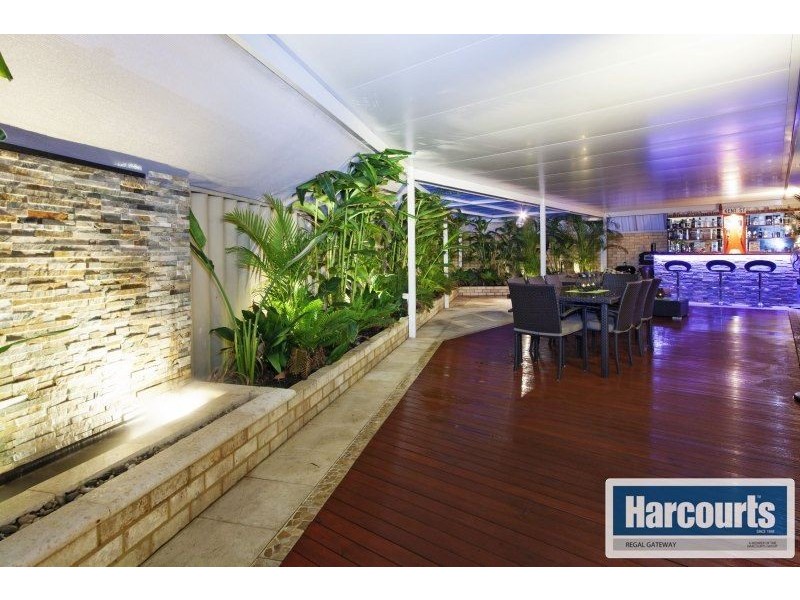 6 Elemi Bend, Atwell WA 6164