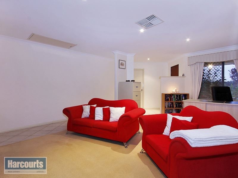 31 Sciano Avenue, Success WA 6164