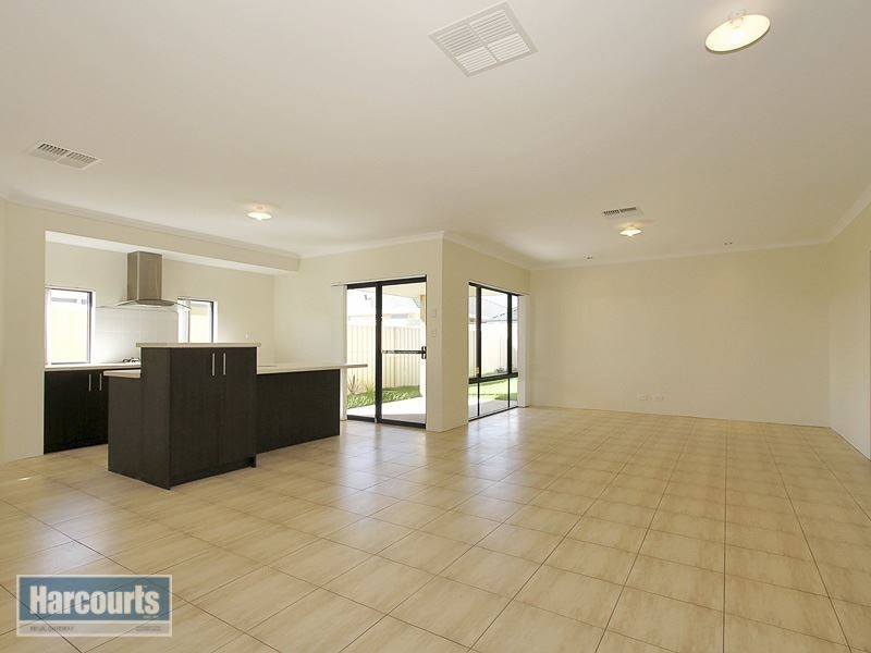 20 Firebrace Elbow, Canning Vale WA 6155