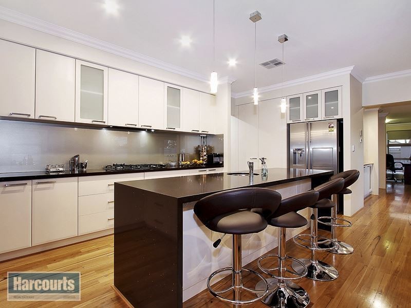 35b Drysdale Gardens, Wandi WA 6167