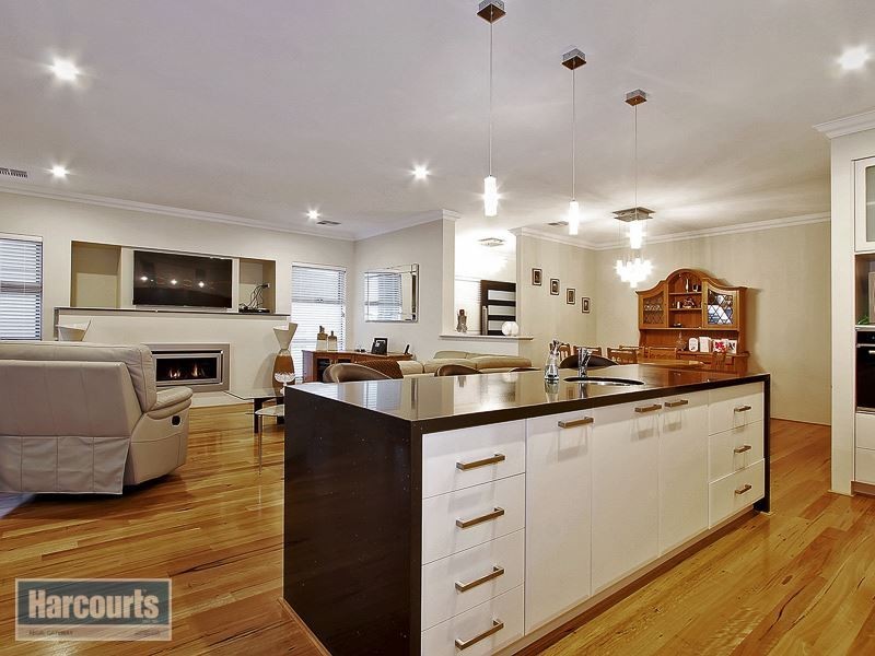 35b Drysdale Gardens, Wandi WA 6167