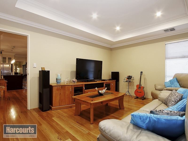 35b Drysdale Gardens, Wandi WA 6167