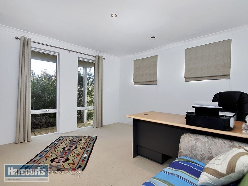38 Kesiya Turn, Aubin Grove WA 6164
