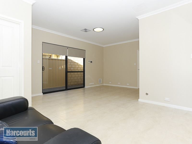 1a Dionysus Terrace, Atwell WA 6164