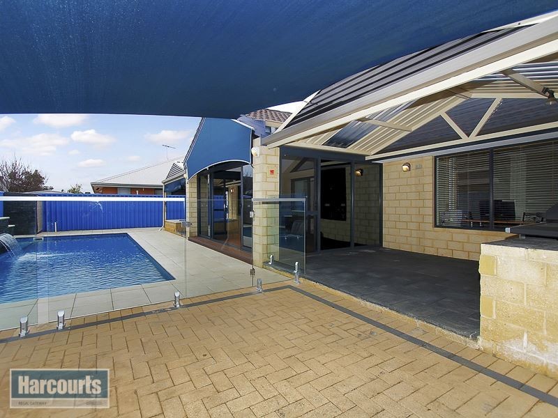 16 Concord Terrace, Atwell WA 6164