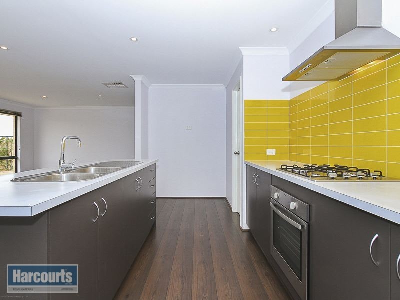 9 St Joseph Fairway, Success WA 6164