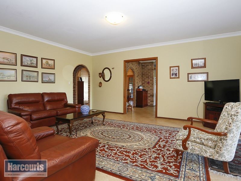 23 Glendale Crescent, Jandakot WA 6164