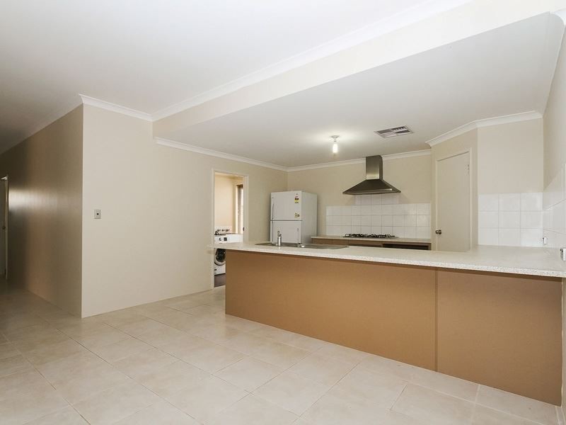 32 Longwood Bend, Aubin Grove WA 6164