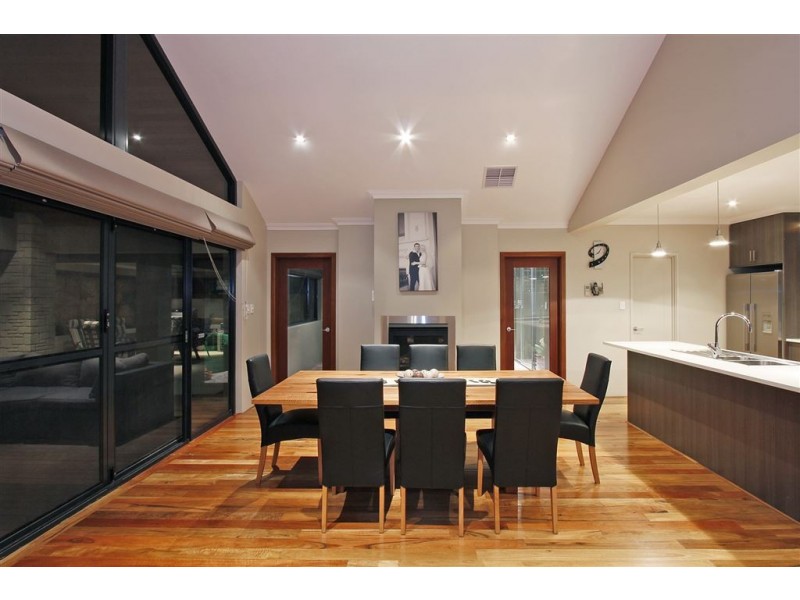 10 peregrine circle, Beeliar WA 6164