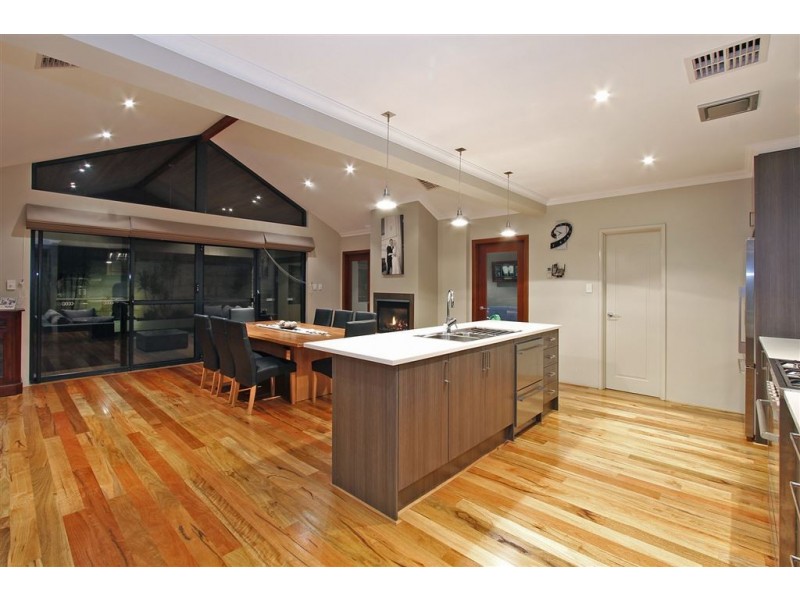 10 peregrine circle, Beeliar WA 6164