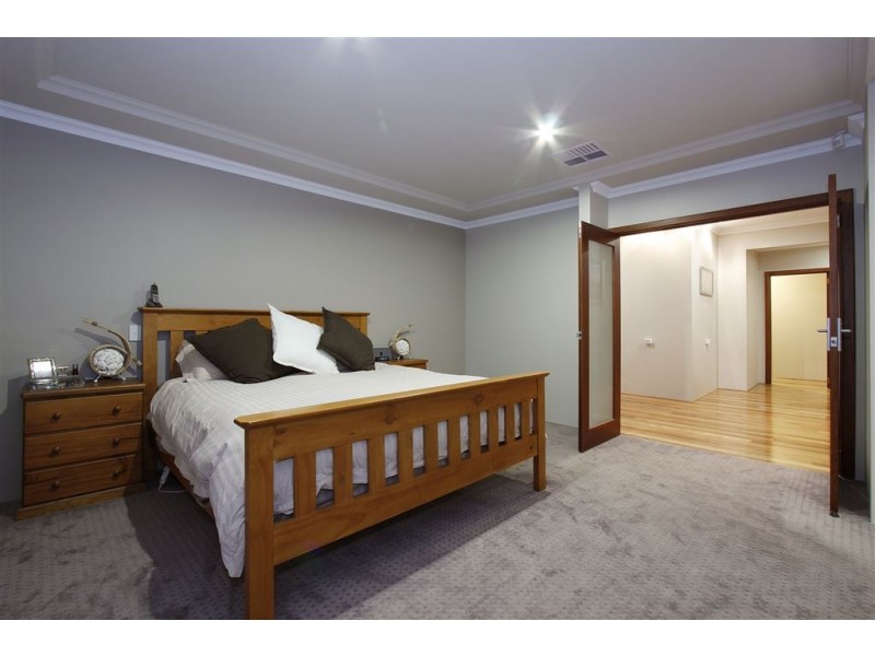 10 peregrine circle, Beeliar WA 6164