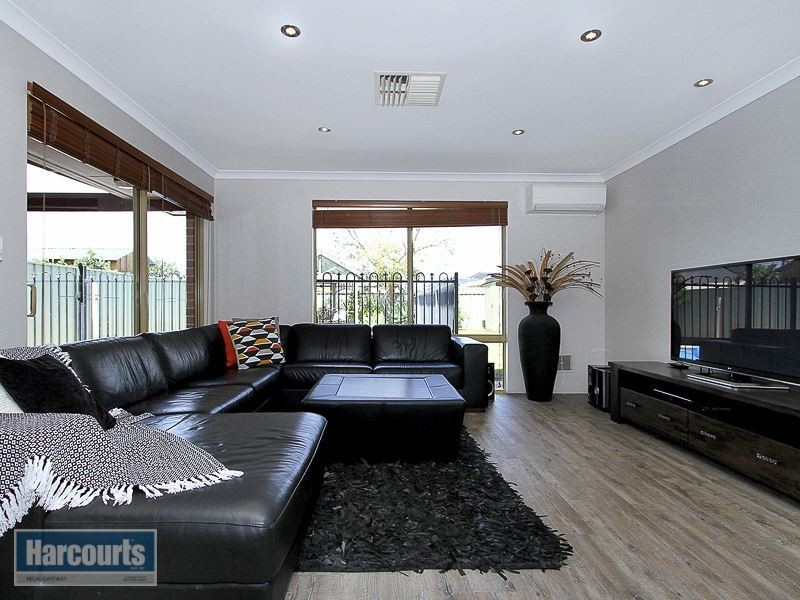 17 Jerrat Mews, Atwell WA 6164