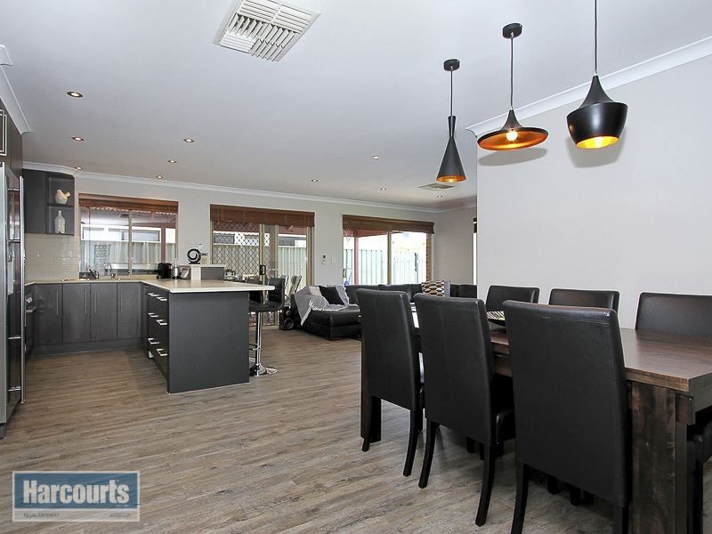 17 Jerrat Mews, Atwell WA 6164