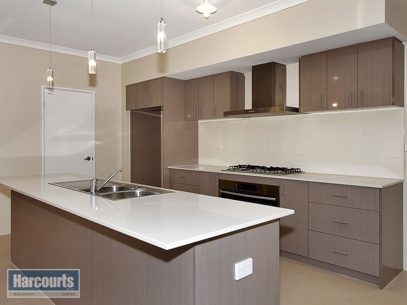 13 Cooli Street, Hammond Park WA 6164