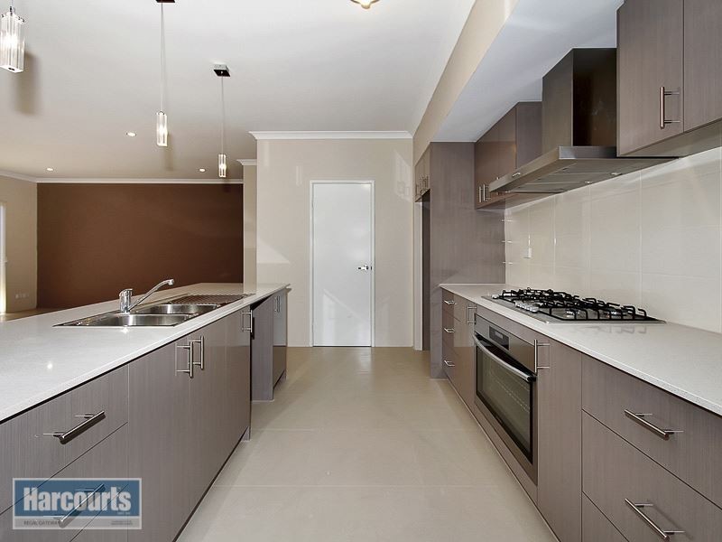 13 Cooli Street, Hammond Park WA 6164