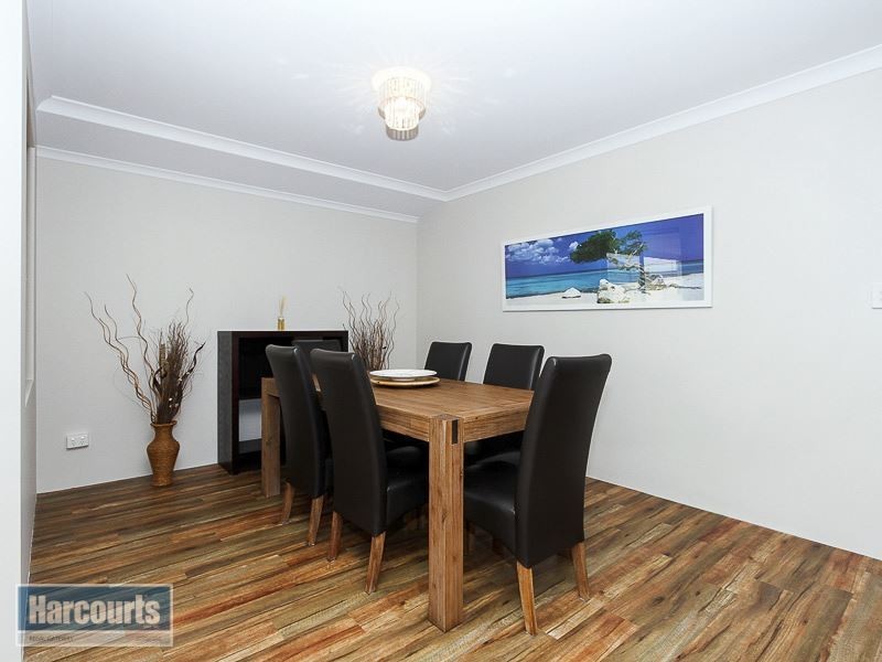 52 Gaebler Road, Hammond Park WA 6164