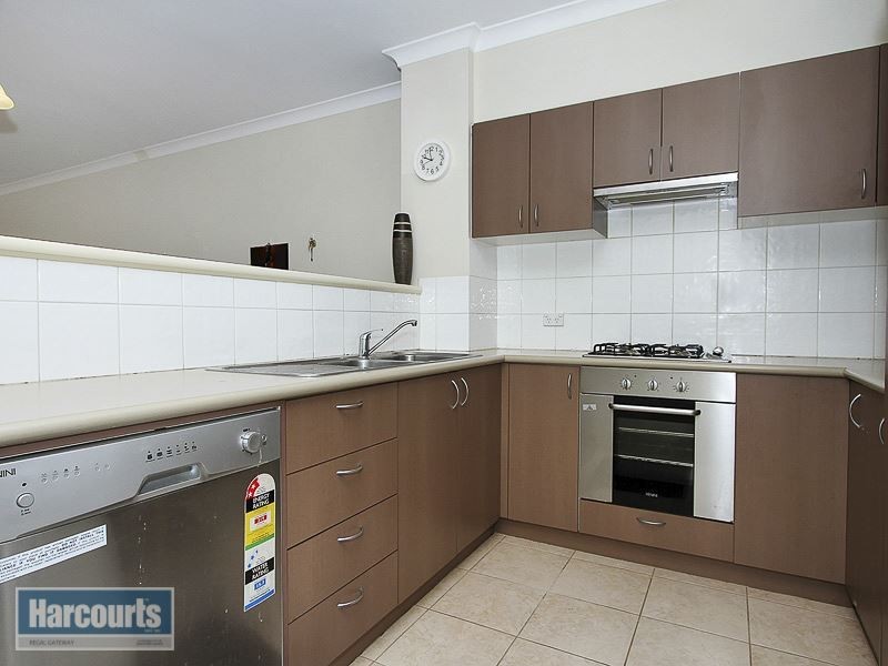 38/17 Southdown Place, Thornlie WA 6108