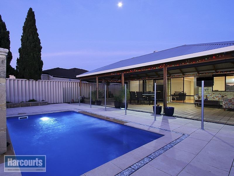 37 Avon Crescent, Atwell WA 6164