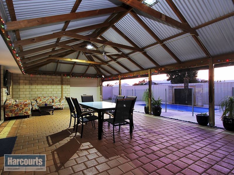 37 Avon Crescent, Atwell WA 6164