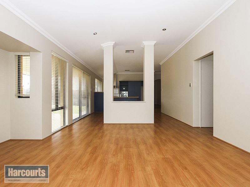 47 Windchime Terrace, Atwell WA 6164