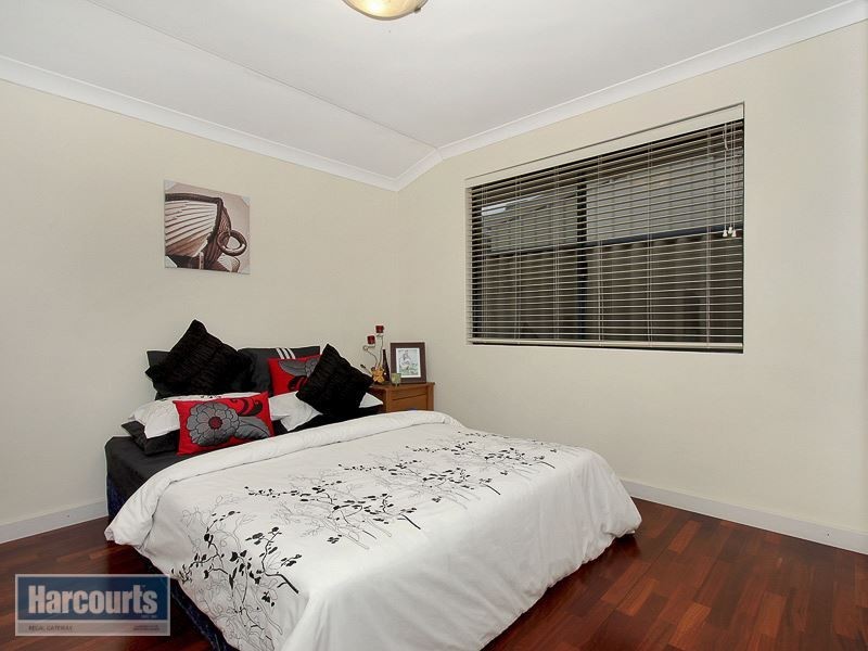 3 Penn Lane, Hammond Park WA 6164