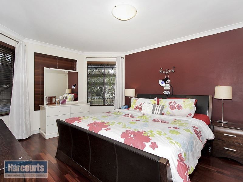 3 Penn Lane, Hammond Park WA 6164