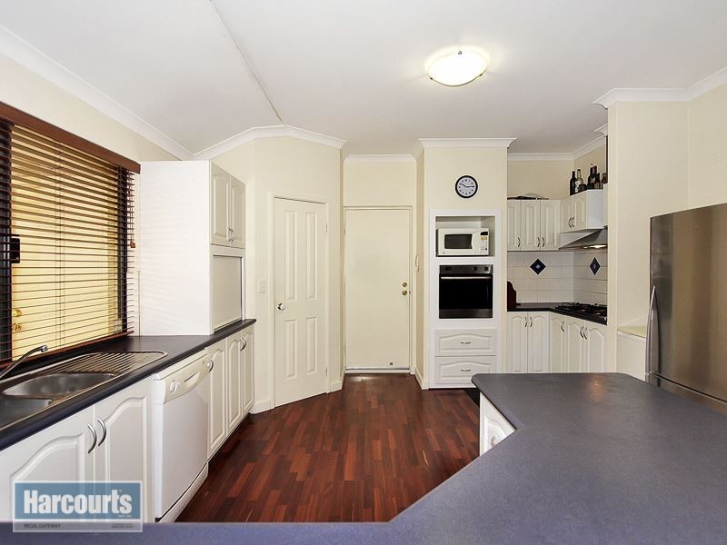 3 Penn Lane, Hammond Park WA 6164