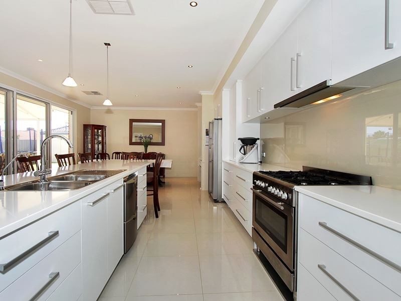 9 Cukela Loop, Atwell WA 6164