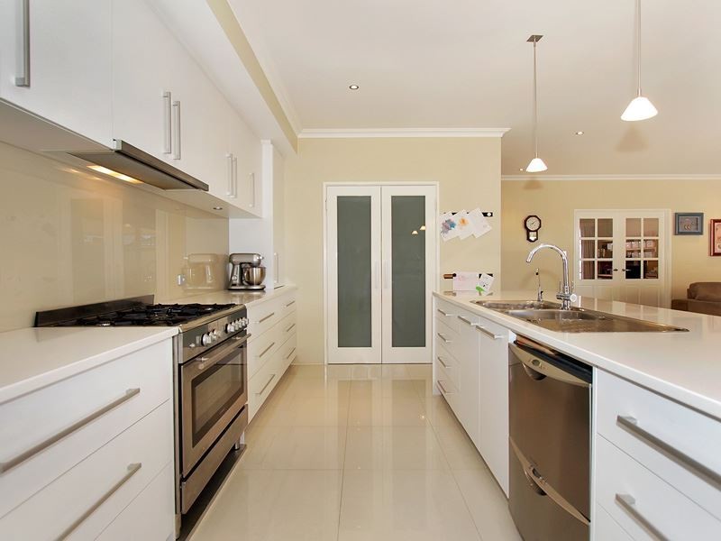 9 Cukela Loop, Atwell WA 6164