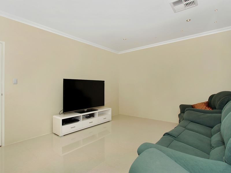 9 Cukela Loop, Atwell WA 6164