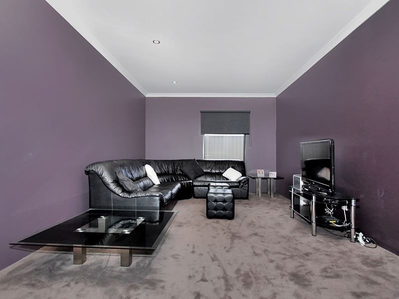 65 Honeywood Avenue, Wandi WA 6167