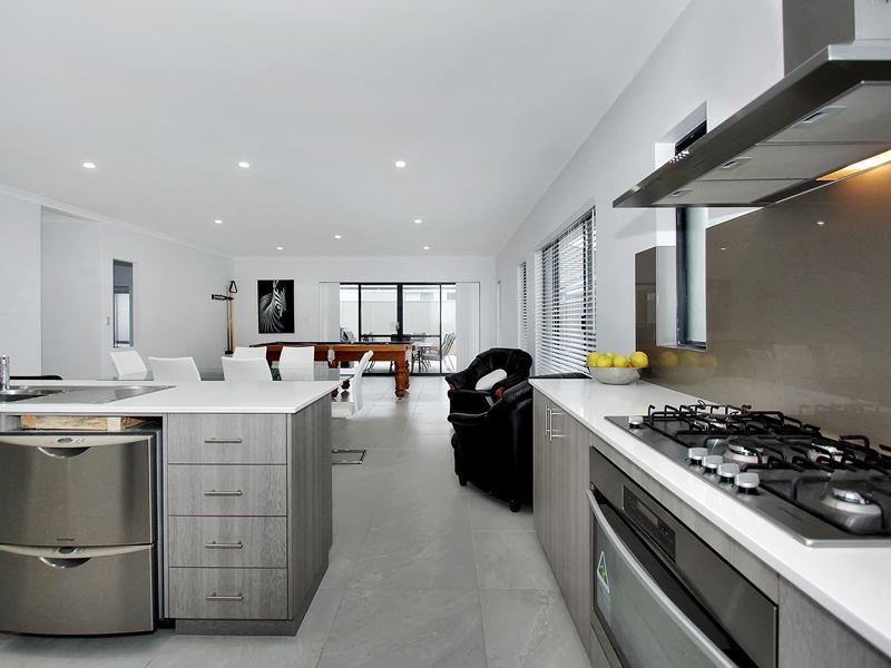 65 Honeywood Avenue, Wandi WA 6167