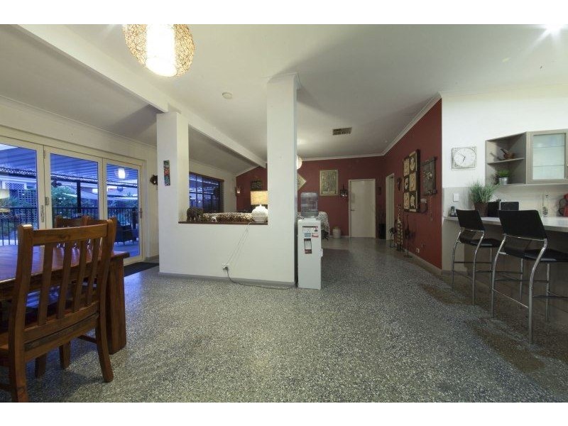 8 Marie Court, Atwell WA 6164
