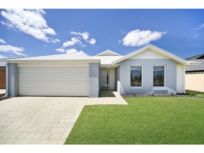 17 Neilson Street, Hammond Park WA 6164